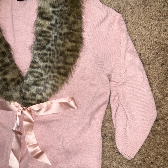 Karen Kane Lifestyle XL Rose Color Cardigan With Detachable Faux Fur Collar - Picture 9 of 17